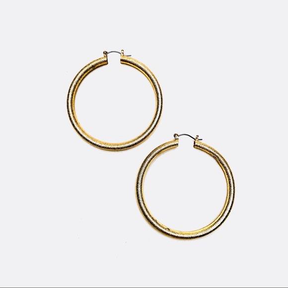 DARLA 14K GOLD FILL HOLLOW TEXTURED HOOP EARRINGS - Picture 3 of 6